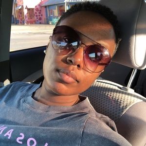 Meet your Posher, Raven